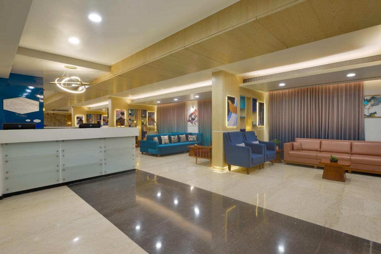 Hampton By Hilton Vadodara-Alkapuri Εξωτερικό φωτογραφία