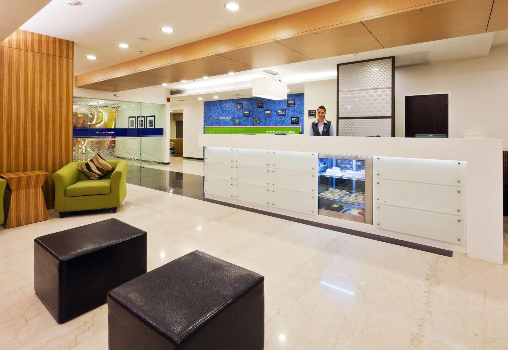 Hampton By Hilton Vadodara-Alkapuri Εξωτερικό φωτογραφία