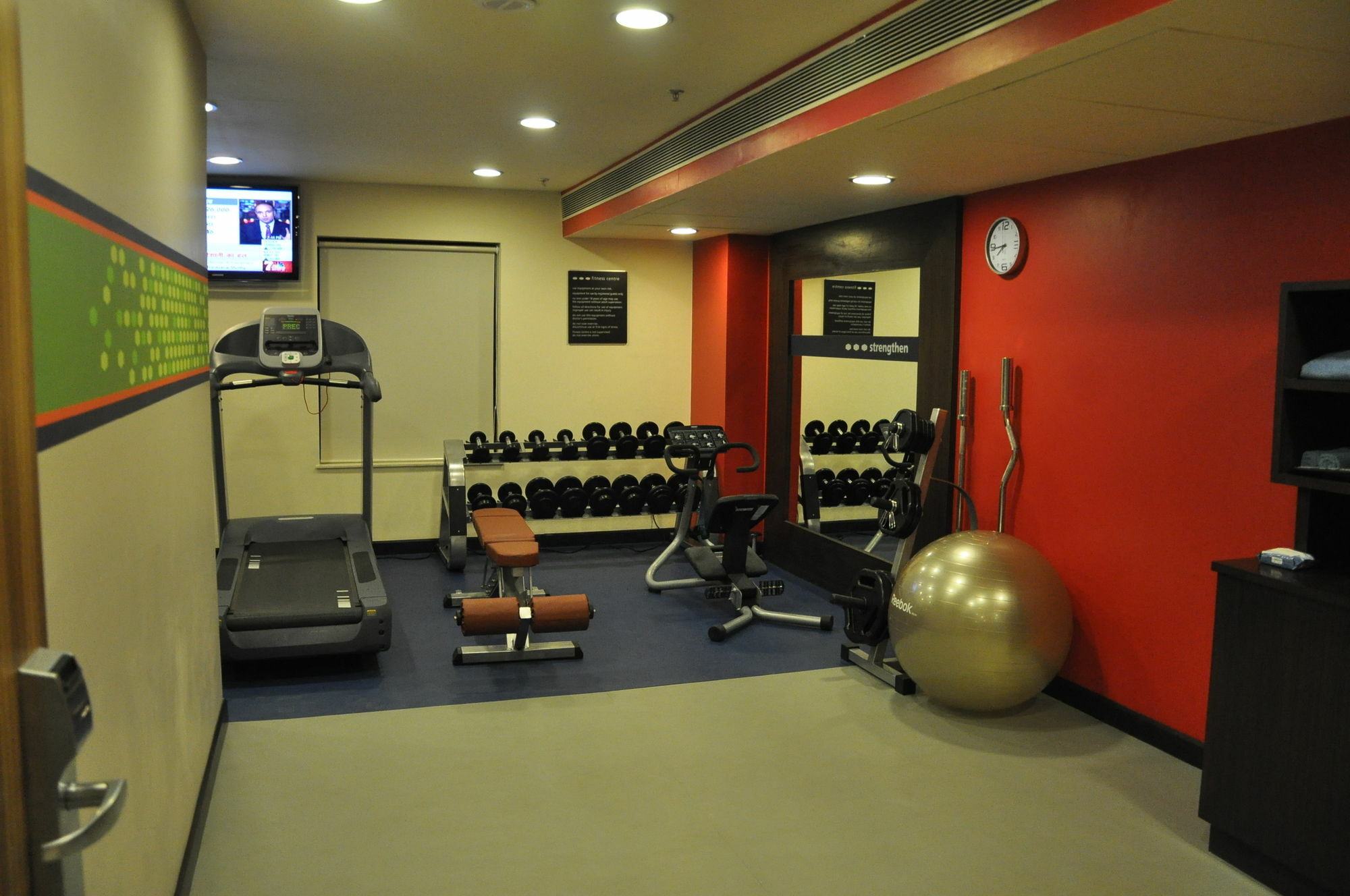 Hampton By Hilton Vadodara-Alkapuri Εξωτερικό φωτογραφία